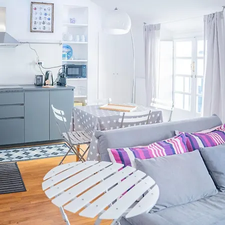 075 - Casa Intimita, Centro Chiavari, 600 Metri Mare *