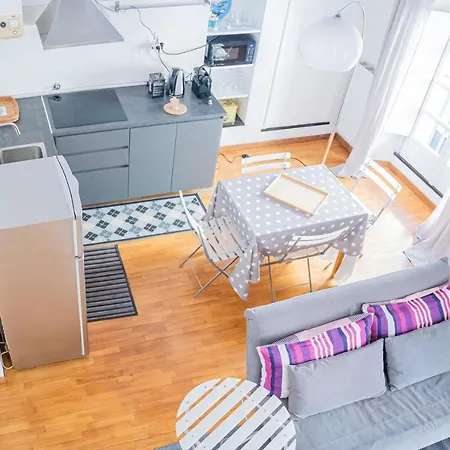 075 - Casa Intimita, Centro Chiavari, 600 Metri Mare Apartamento