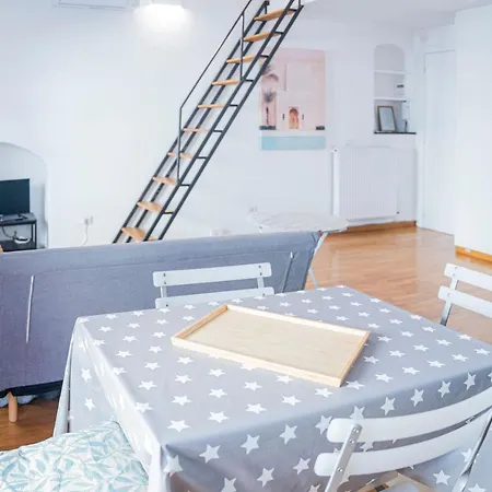 075 - Casa Intimita, Centro Chiavari, 600 Metri Mare Apartamento *