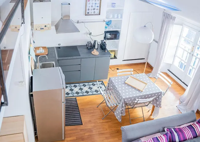 075 - Casa Intimita, Centro Chiavari, 600 Metri Mare アパート *